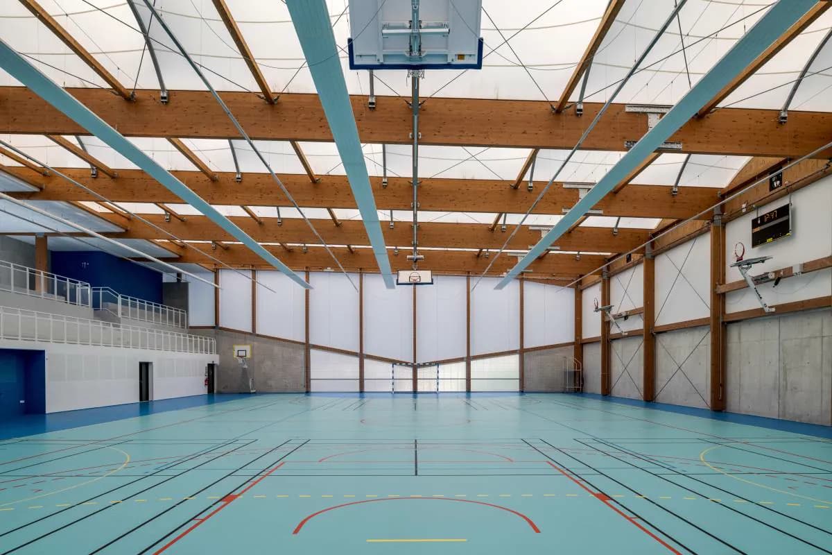 Intérieur du complexe sportif de Carry-le-Rouet